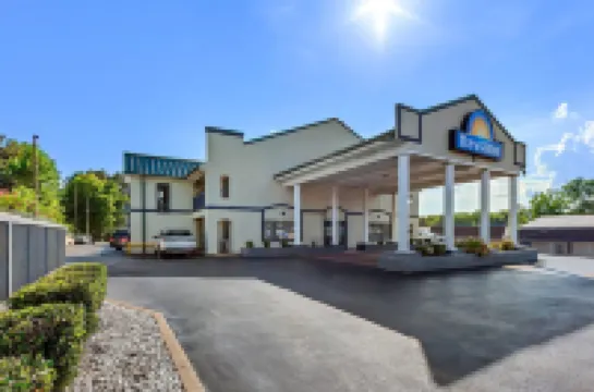 Days Inn by Wyndham Lexington Hotels in 