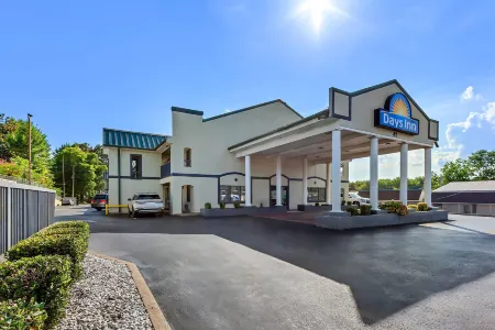 Days Inn by Wyndham Lexington