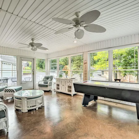 Kentucky Lake House with a Great Outdoor Space!