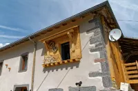 La Ferme de Jean Entre Lacs et Montagnes Hotels in Cleurie