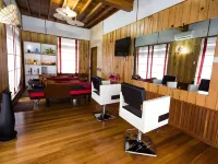 Royal Nadi Resort - 4-Star