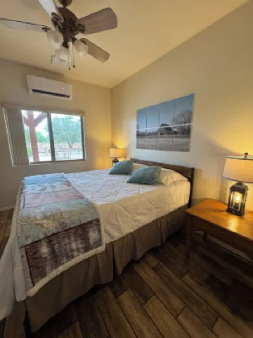 Just 20 mins from Bisbee! 2 Room Guest Suite on country hobby farm