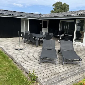 "Alrich" - 500m from the Sea