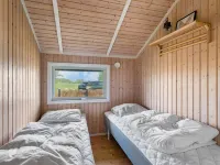 "Gitt" - 140m from the sea