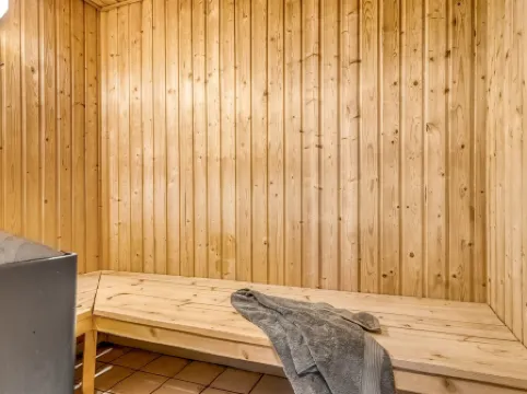 "Blondine" - 940m from the Sea