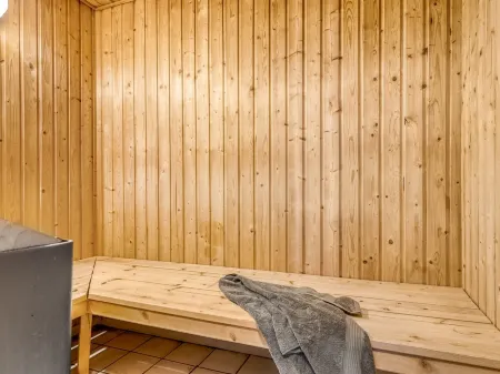 "Blondine" - 940m from the Sea