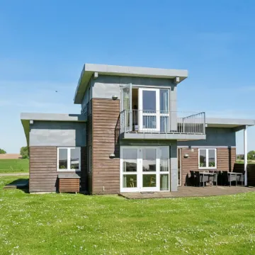 "Magga" - 520m from the sea