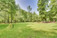 Riverfront Hayesville Retreat Fishing and Kayaking! - Wifi