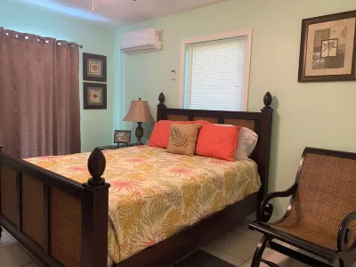 Florida Keys Water Front Vacation Home with Pool Hotel in zona Long Beach