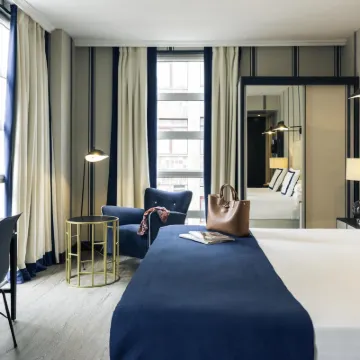Mercure Bilbao Jardines de Albia Hotels near Zubizuri