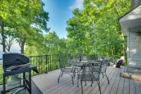 Serene Hideaway with Views, 1 Mi to Hike and Ski! - 3-Star