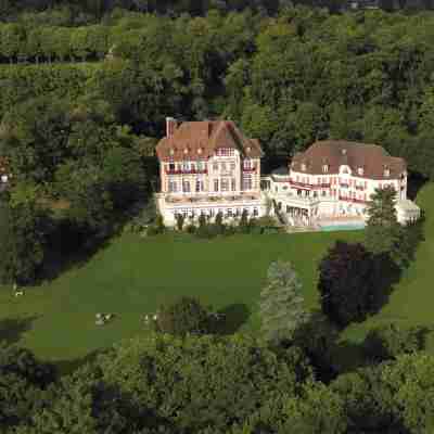 Le Château de la Tour Hotel Exterior