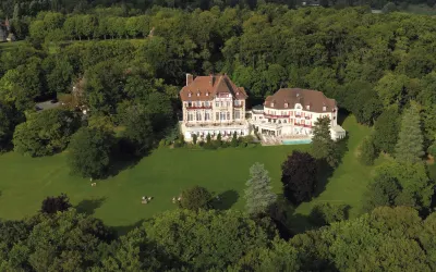 Le Château de la Tour Hotels near Aqualis