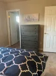 Cheerful 3br, 2ba just blocks to the beach!