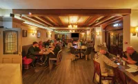 The Barn Hotel & Spa - breakfast