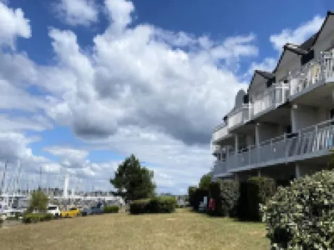 2 Rooms 4 People - Comfort - view of the Port