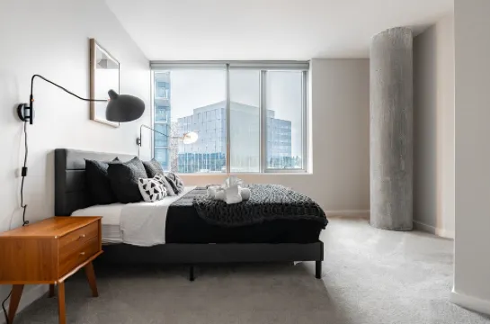 2BR | Rooftop, Gym, Pool | Bellevue | Sophari A