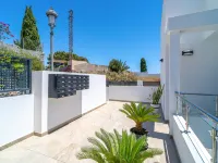 Apartment in Nerja with Sea Views & Pool - 4-نجوم