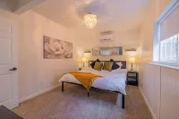 Downtown Garden Escape