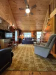 Quaint Retro Ash Cove Cottage - Country Houses