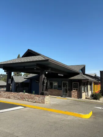 Motel Garberville Отели в г. Редуэй