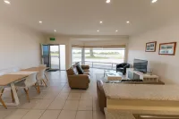 Beachport Caravan Park Hotel di Millicent