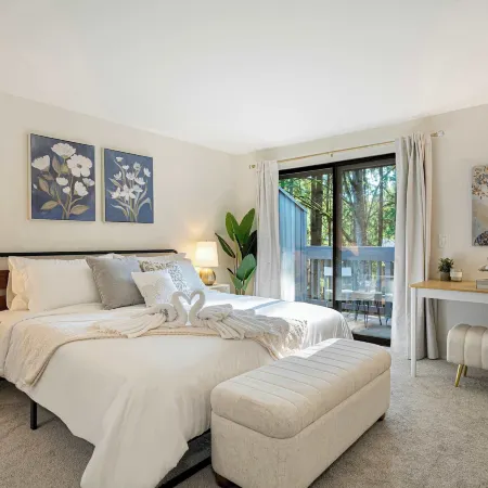 @ Marbella Lane - Luxury Townhome 14 Min to Lumen