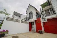 Asri Panderman Villa J-2 Hotellit kohteessa Kehutanan