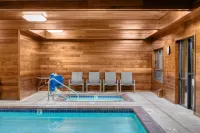 Hampton Inn Portland East - Family