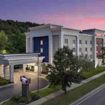 Hampton Inn Ithaca Hotel Exterior