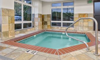 Holiday Inn Express & Suites TACOMA by IHG