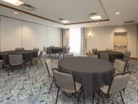 紹姆堡希爾頓花園酒店 紹姆堡酒店