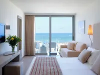 크리티 비치 호텔