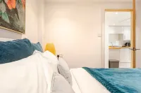 Skylight Studio near Hospital -  Apartamentos vacacionales