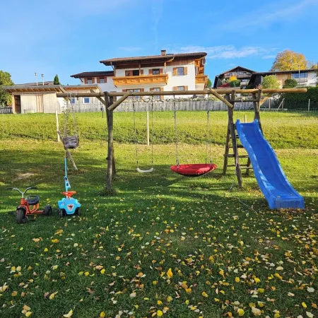 4-star Ott vacation apartment - with separate garden - at the foot of the Buchenberg