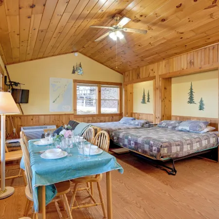 'Gone Hiking' Bryson City Cabin w/ Hot Tub & Grill