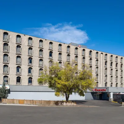 Ramada by Wyndham Saskatoon Отели рядом с достопримечательностью «Арена «СаскТел Сентер»»