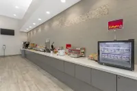 Best Western Plus Executive Residency Phoenix North Happy Valley - breakfast