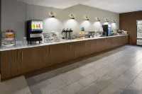 Wingate by Wyndham Grove City - breakfast