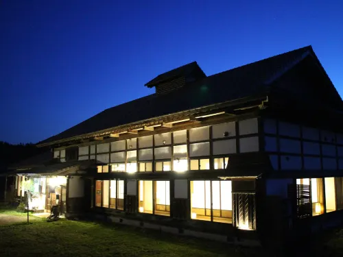 Shiguretei - parking