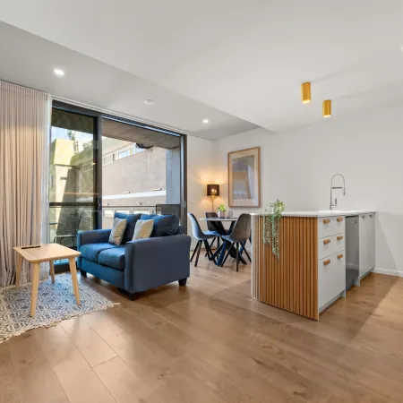High-end 1-Bed Pad in Braddon with Outdoor Dining