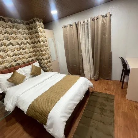 Anagh Guest House