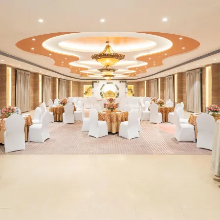 Nidhivan Sarovar Portico Vrindavan