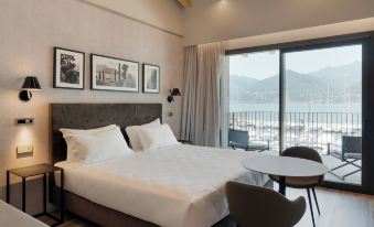 Lago Dorato Marina Lodge - Lakefront