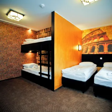 World Hostel - Old Town