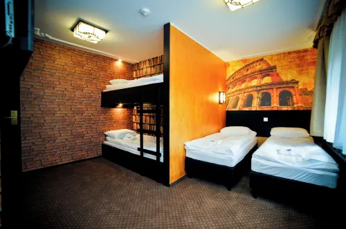 World Hostel - Old Town