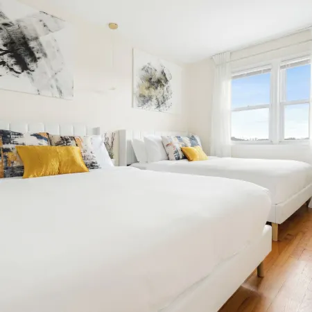 Luxury NYC Home with Free Parking for 12