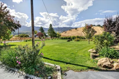 Meadowsweet Farm by WanderLodges Отели в г. 