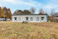 Near Universities: Family Condo in Mcrae! - Apartments