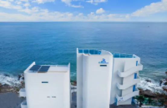Pohang above Blue Pool Villa